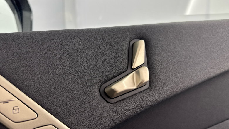 BMW iX 240kW xDrive40 M Sport 76.6kWh 5dr Auto Electric Estate